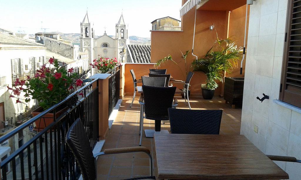 Regalpetra Hotel Racalmuto Phòng bức ảnh